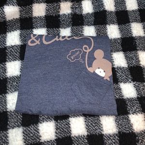 Adorable Long Sleeve Shirt w/ Cute Bear Pocket!